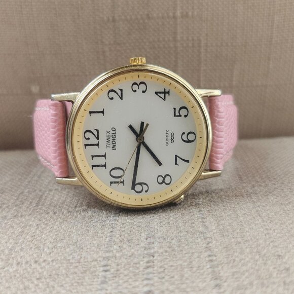 Vintage Timex Women Wristwatch Pink leather Strap Gold Tone Case Analog Watch - Picture 5 of 11